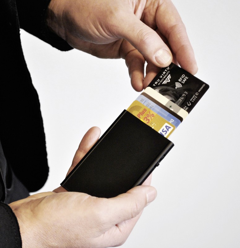 TRU VIRTU Étui pour cartes de crédit avec protection RFID 